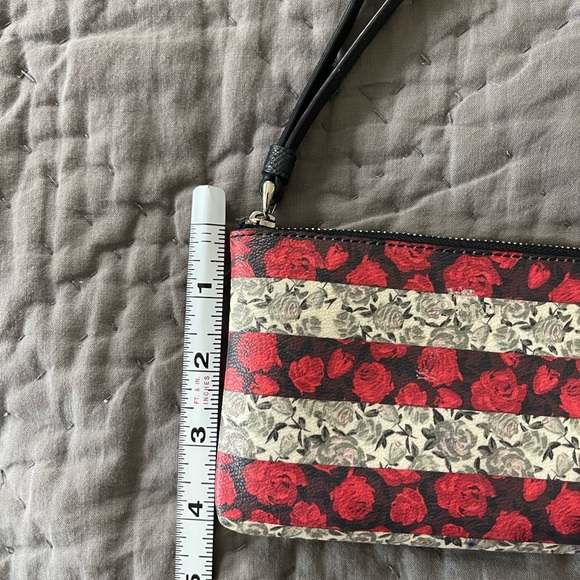Coach Red Gray Floral Roses Striped Wristlet Black Leather Card Holder Bag - Picture 8 of 9